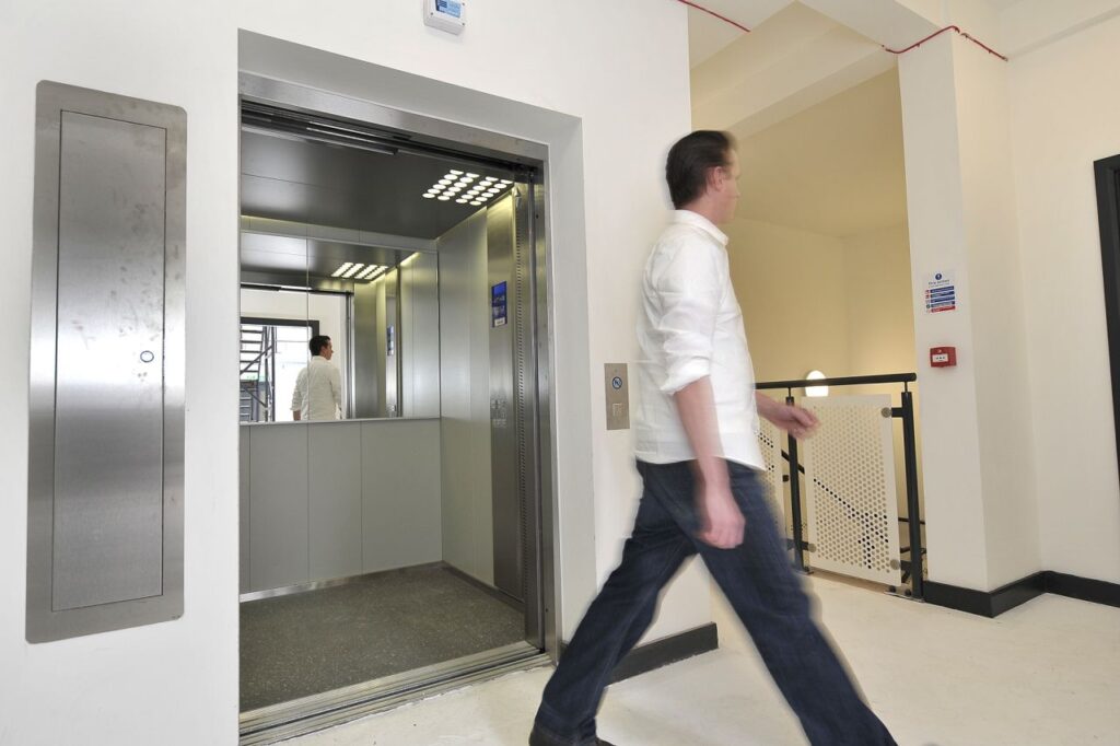Operating between the ground floor, 1st-floor administration offices and 2nd-floor viewing gallery.