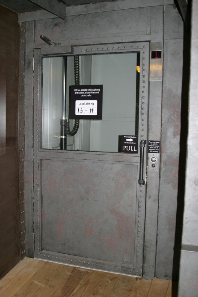 A platform lift with an industrial finish: an approving nod from Isambard Kingdom Brunel?