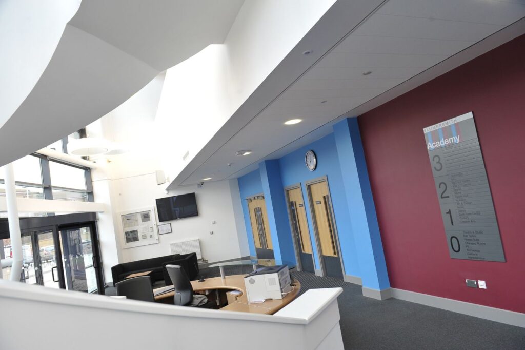 Fast, efficient installation: A modular structure and unique rail system deliver precision, durability and reliability.