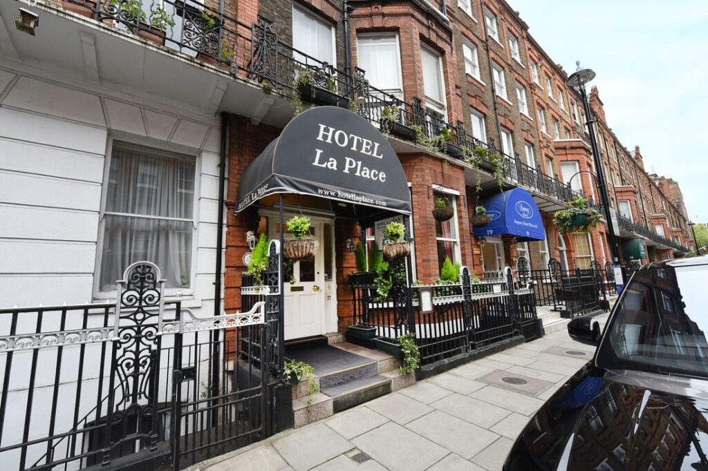 Hotel La Place, Marylebone, London: home to a long-serving Piccolo platform passenger lift