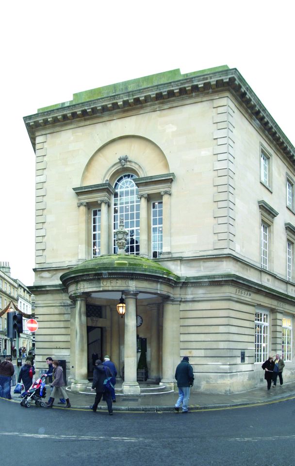 An 8 person Stannah MRC Maxilift passenger lift takes centre stage in Jigsaw's Bath outlet.