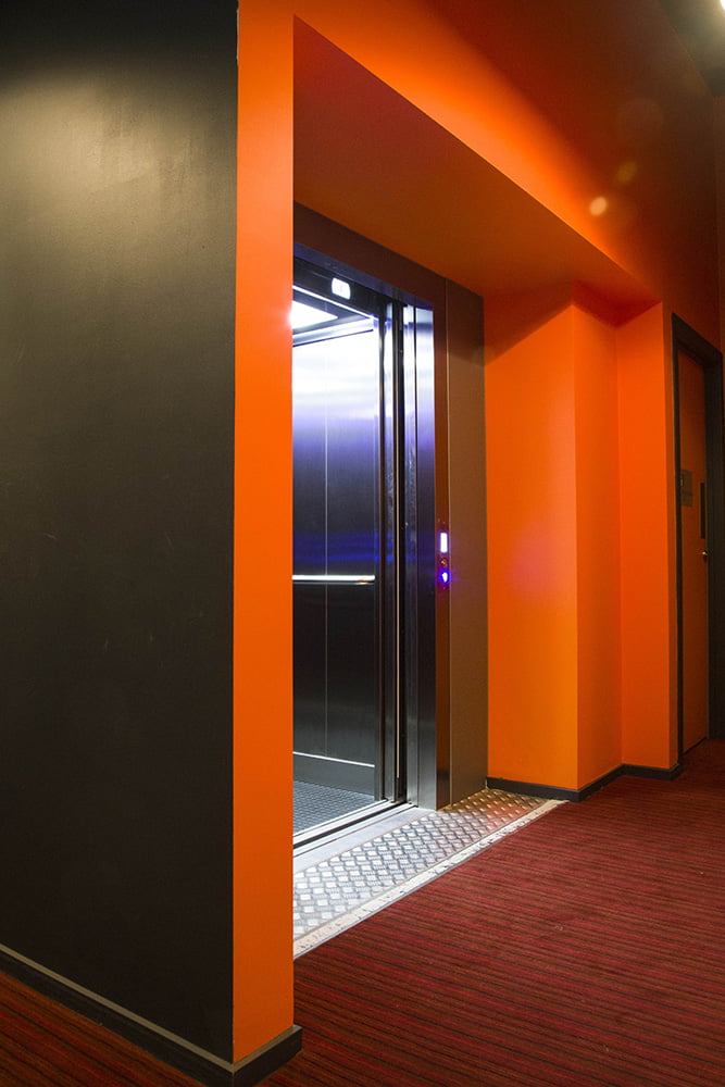 Midilift CLS provides easy access in any public building.