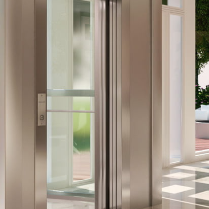 Midilift CLS panoramic lift.