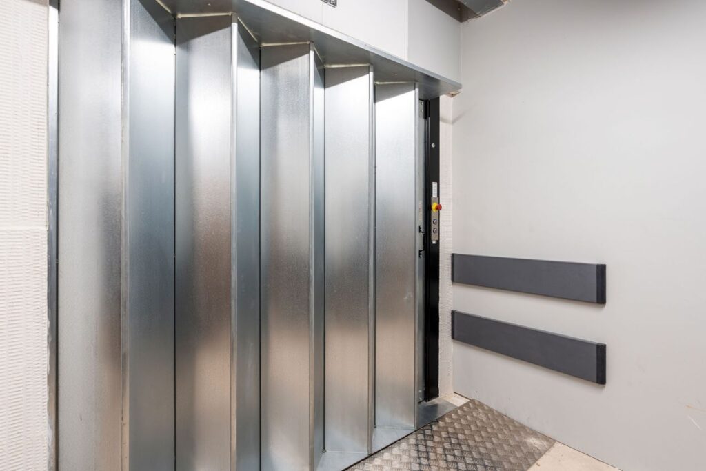 Stannah Goodsmaster CD goods-only lift capable of carrying 1000kg facilitates safe goods transportation