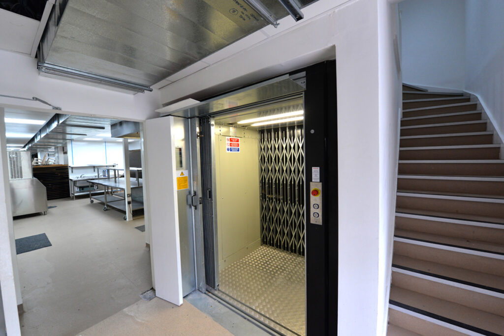 Goodsmaster CD goods lift