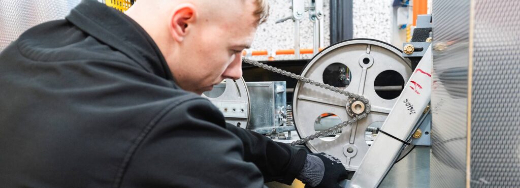 Lift, repair & maintenance services