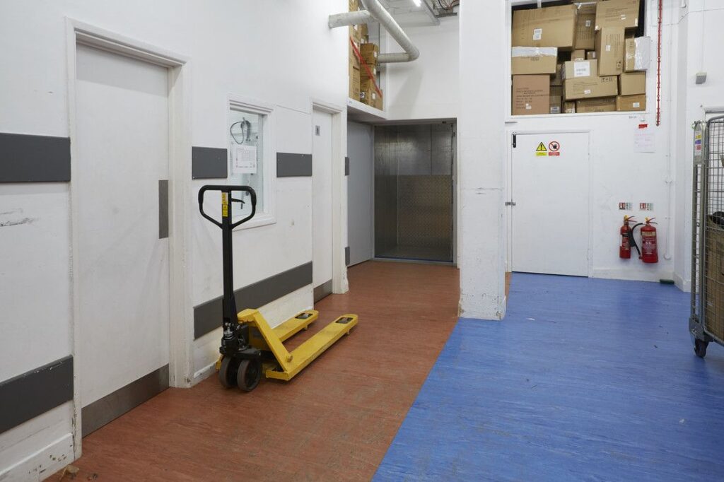 Stannah Trolleylift in Flying Tiger