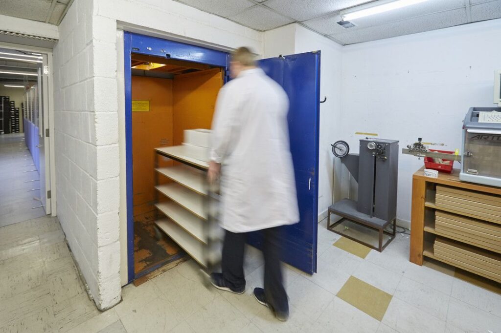 Faithful service, day in, day out, for 32 years