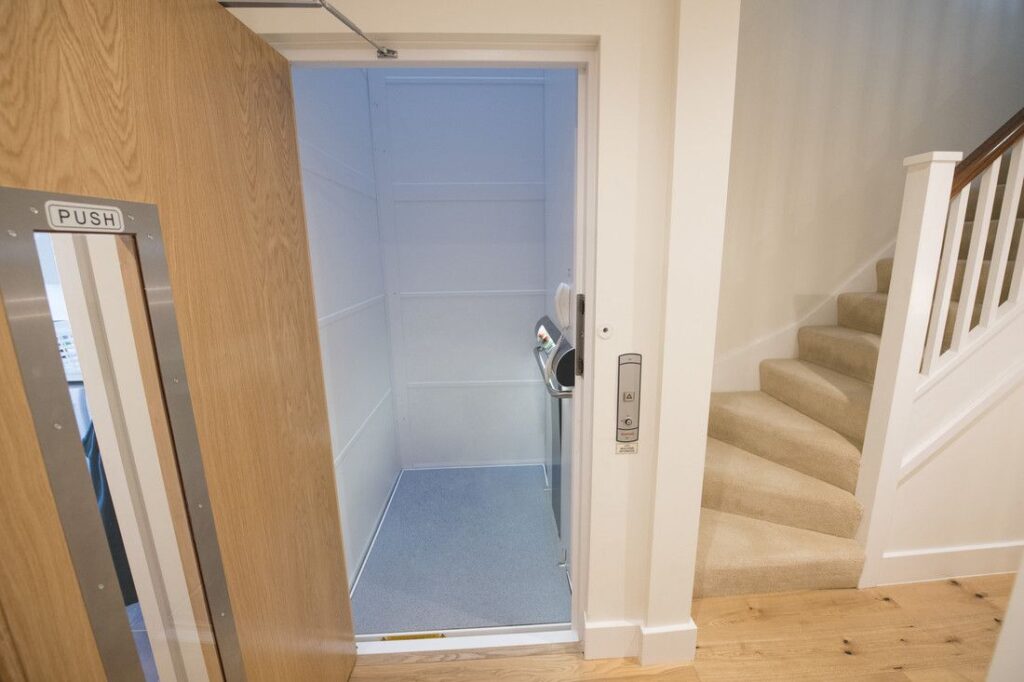 Hydraulic-drive homelifts – making light work of moving between three floors.