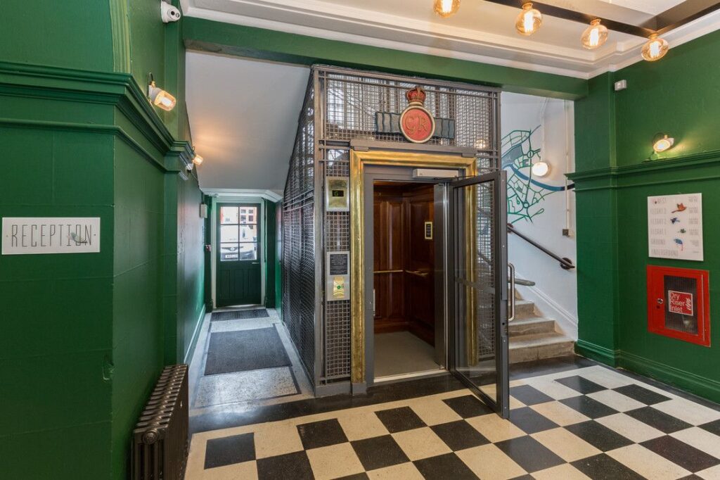 Centre stage: a modern performer showcases its vintage glamour.