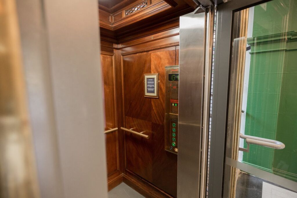 ... with power-operated Metron busmatic-style folding door, for safety in transit.