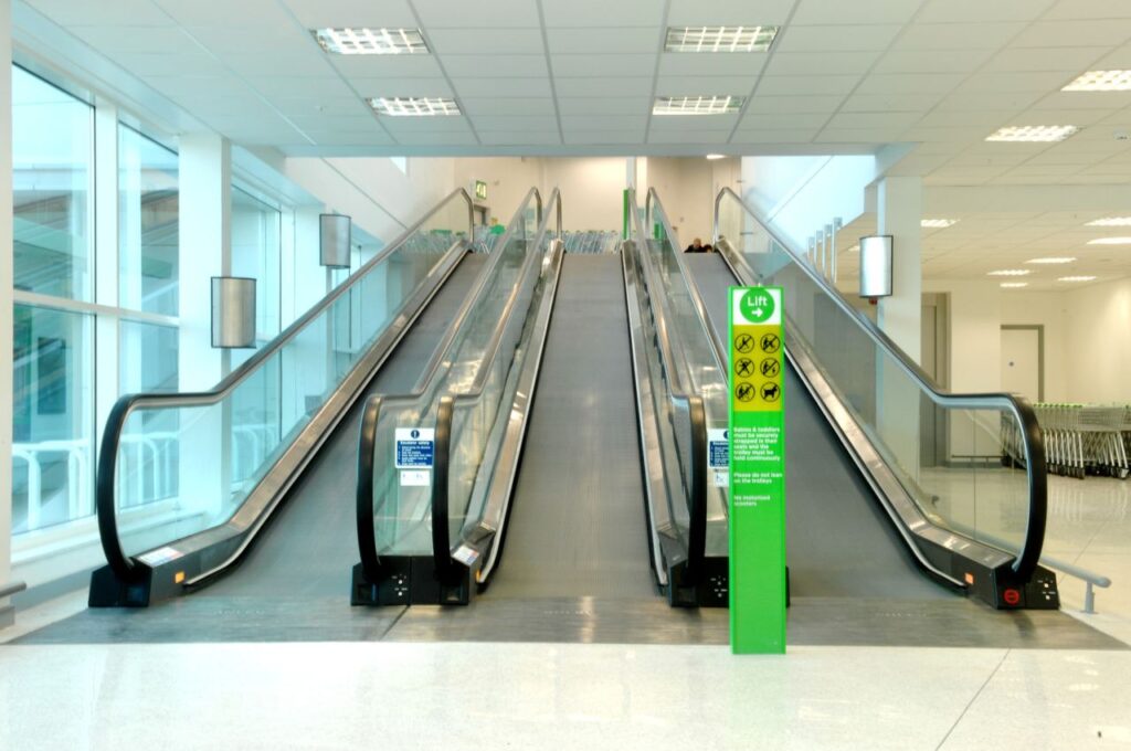 3 walkways take shoppers, with trolleys, from the car park to the first-floor retail area.