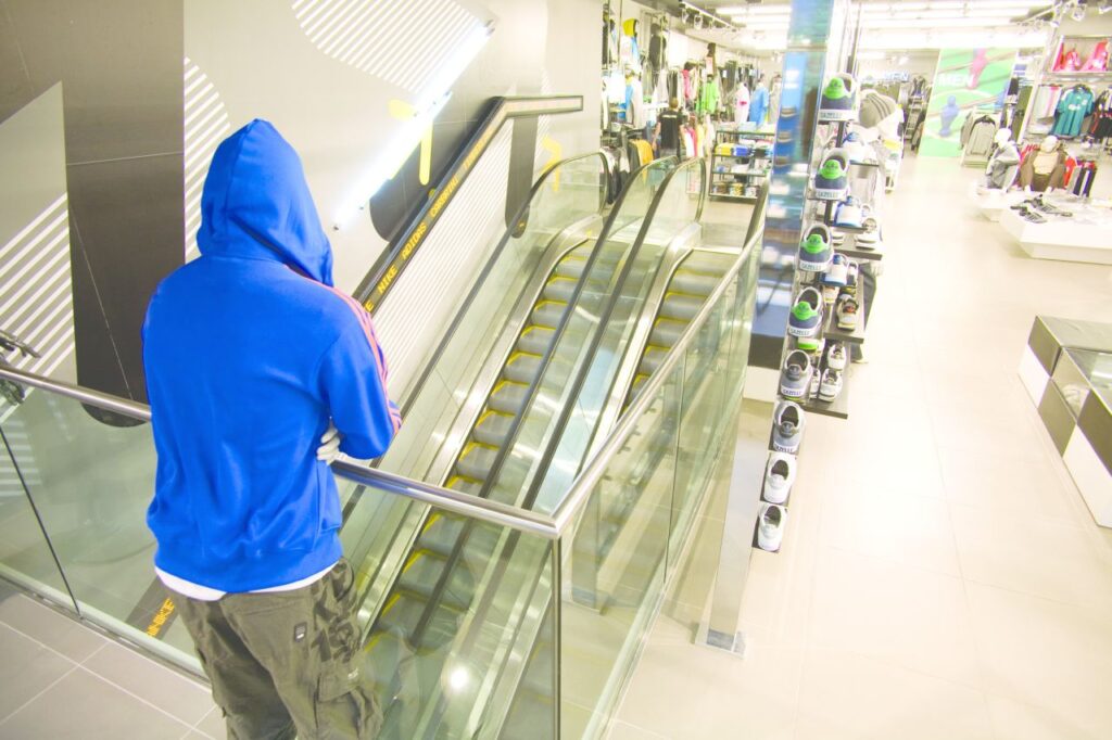 Helping ease the flow of people around this major UK sports fashion retailer.