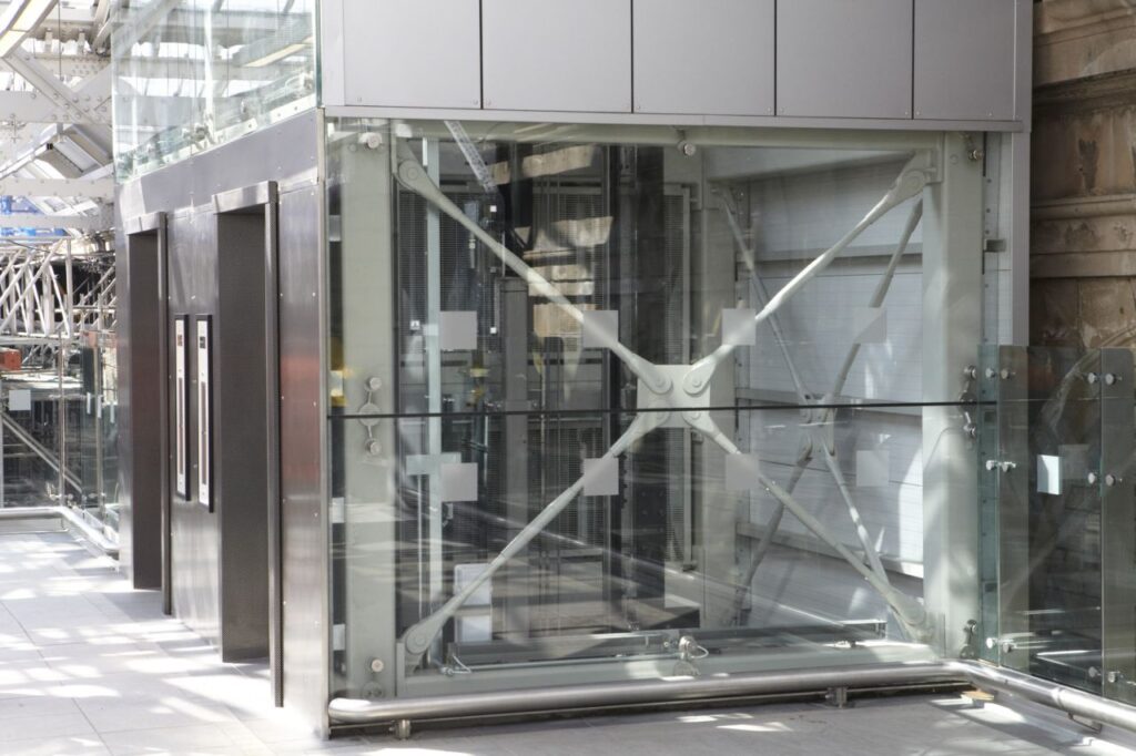 The passenger duplex star at its platform mezzanine level.