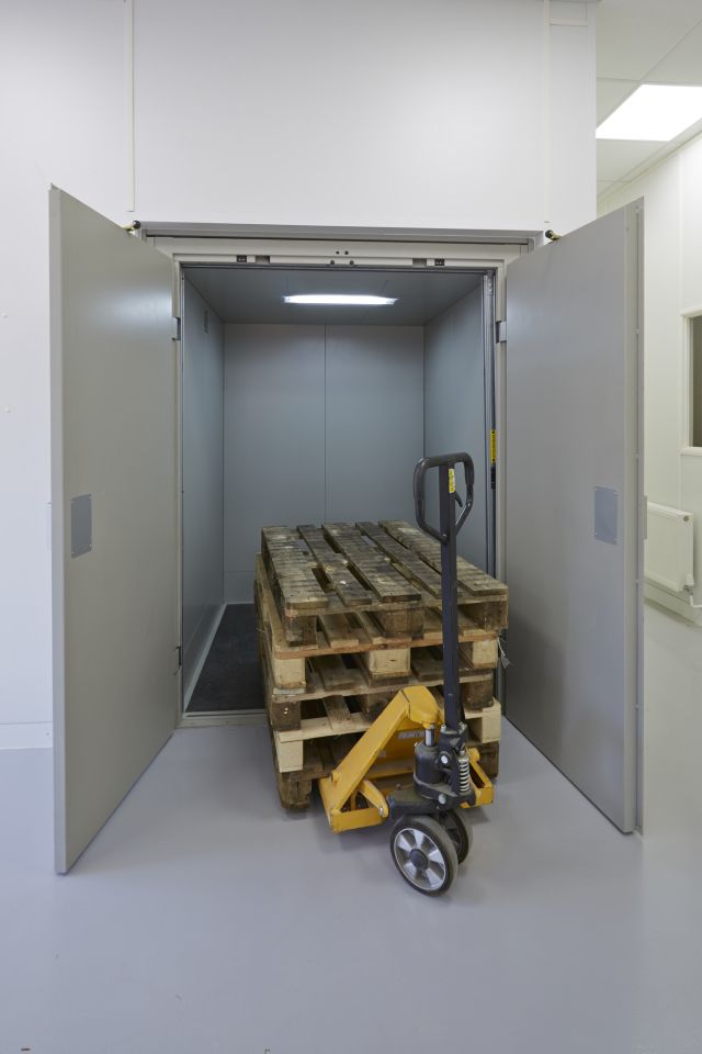 Goodsmaster classic goods lift at Mavala