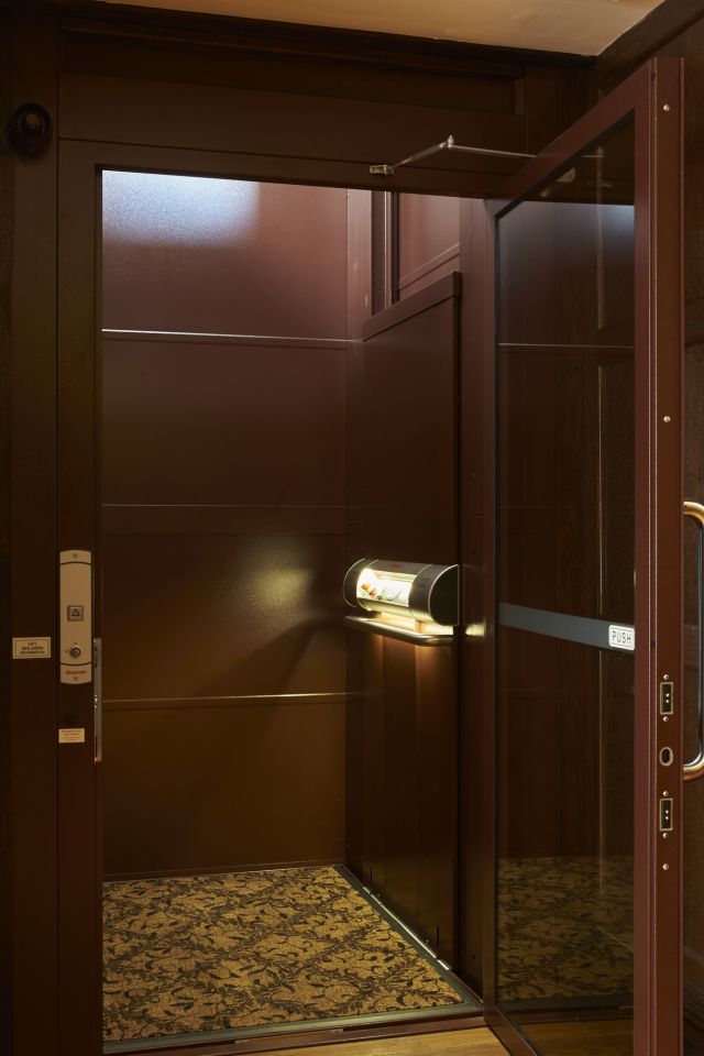 Stannah Midilift SL in Crossbasket Castle