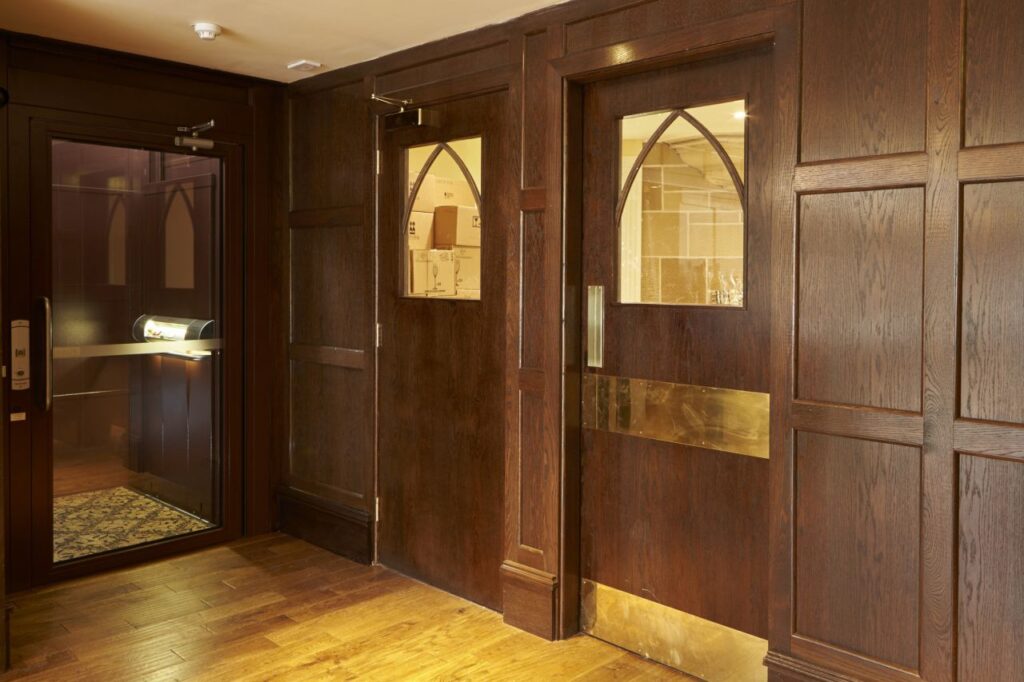 Stannah Midilift SL in Crossbasket Castle