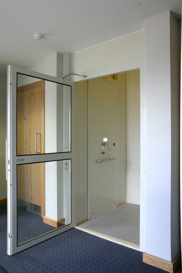 ... And easy access over 2 floors to The Boat that Rocks bar and restaurant.