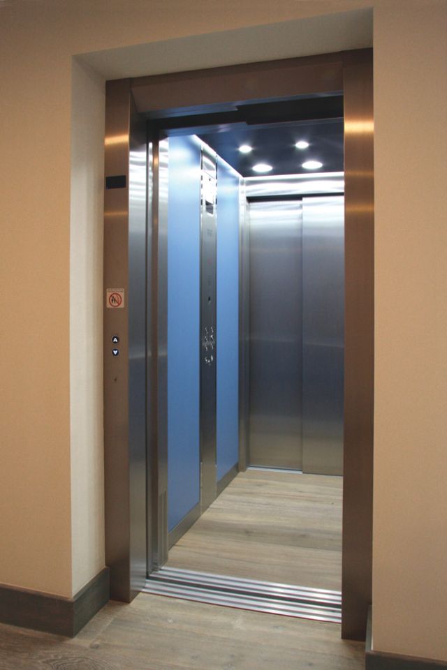 The MXL is the deluxe model in the Maxilift range of passenger lifts.