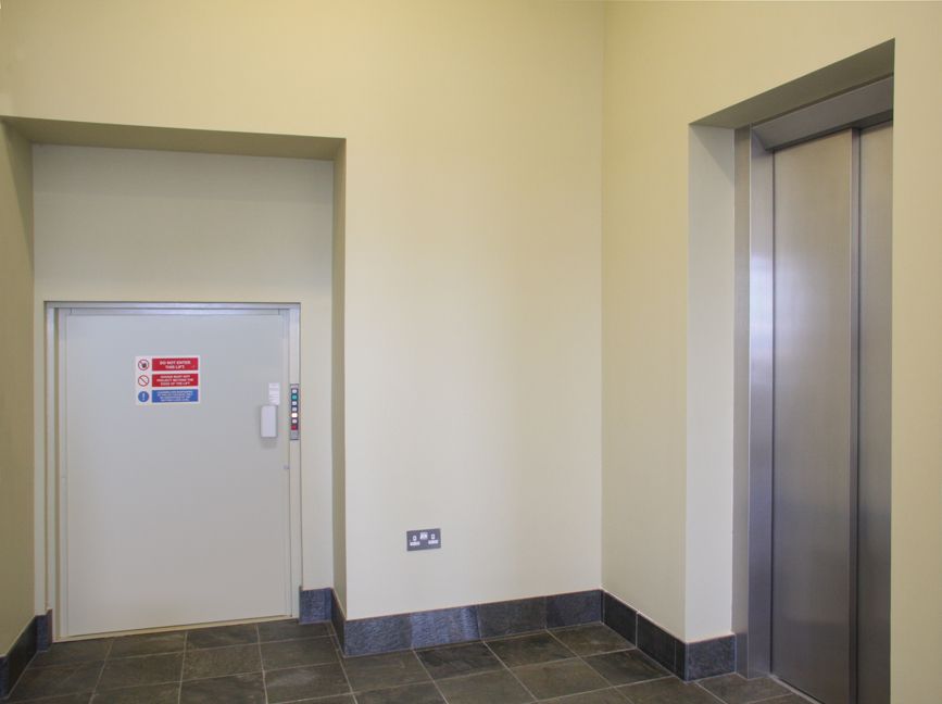 ... And supports the Maxilift in streamlining service in this showcase, bayside retreat.